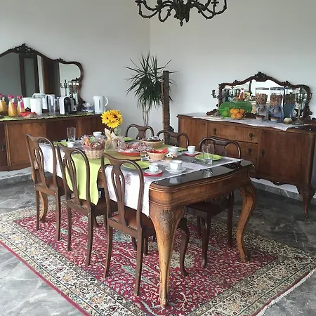 Del Viaggiatore Sarzana