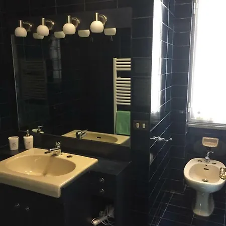 Couette-café Del Viaggiatore Sarzana